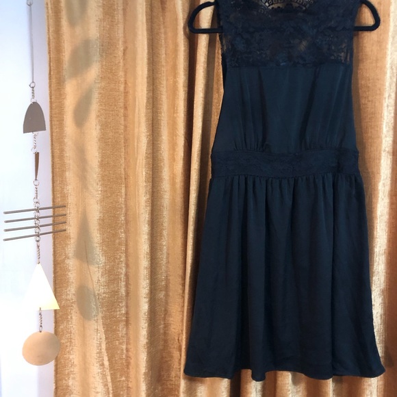 Free People Dresses & Skirts - Free People Lace Silky dress!